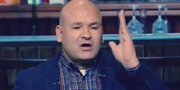 علاء حسانين يطلب التحدث.. والقاضي يسمح له داخل غرفة المداولة
