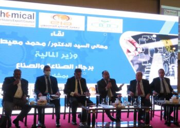 وزير المالية :جادون فى تحفيز الصناعة.. وتشجيع الإنتاج المحلى بكل السبل الممكنة