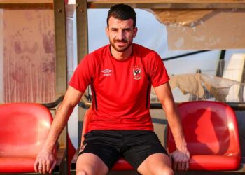 محمود متولي ينتظم في التدريبات الجماعية للأهلي بعد شفاؤه من الأمامية