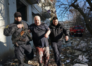 ما موقف الجالية المصرية في أوكرانيا بعد غزو روسيا.. وزيرة الهجرة تجيب