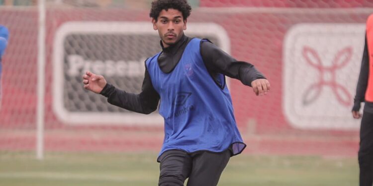 الأهلي يوقع عقدا مع جلال فارس لاعب فريق الشباب مدته 5 سنوات