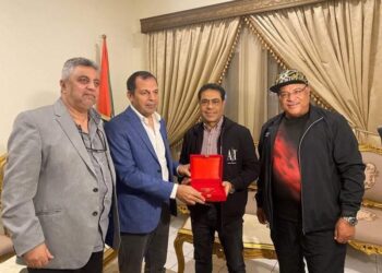 وفد  الأهلي يواصل استقبال الجالية المصرية بالإمارات للانضمام لعضوية النادي
