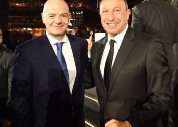 إنفانتينو يهنئ الخطيب ببرونزية كأس العالم.. ويشيد بجماهير الأهلي  في المونديال