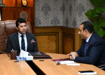 وزير الرياضة يلتقى مجلس إدارة نادى الترسانة لتقديم دعم مالي