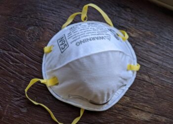يمكن تطهير أقنعة N95 لـ COVID-19 بأمان حتى 25 مرة