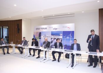 وكيل أول وزارة الكهرباء: الطاقة الجديدة والمتجددة هي طاقة المستقبل