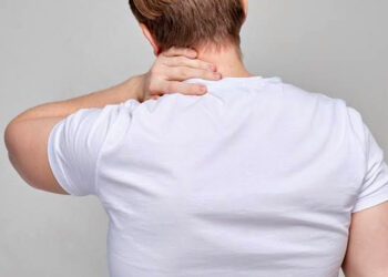 لو بتعاني من الانزلاق الغضروفي.. إليك أهم النصائح لعلاجه