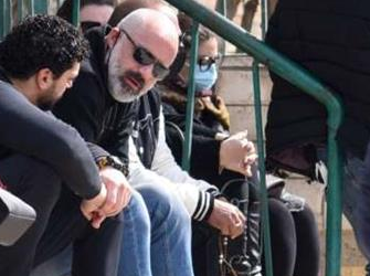 صور.. تشيع جنازة والدة الفنان حازم سمير