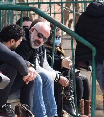 صور.. تشيع جنازة والدة الفنان حازم سمير