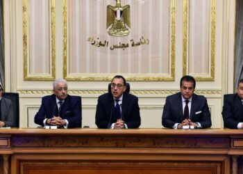 الحكومة تزف بشرى سارة لأطباء الامتياز والتمريض بشأن زيادة المكافأة (تفاصيل كاملة)