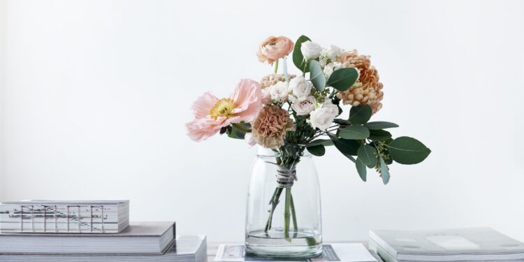 كيفية جعل الزهور الطازجة تدوم لفترة أطول