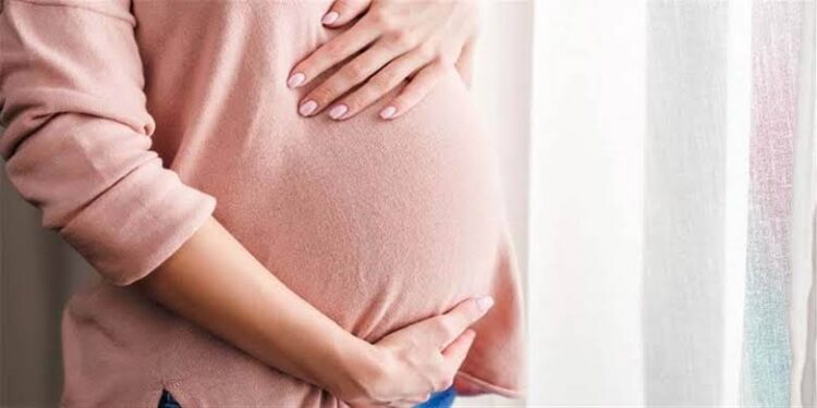 لو أنتي حامل.. تعرفي على مشاكل الثلث الأخير من الحمل