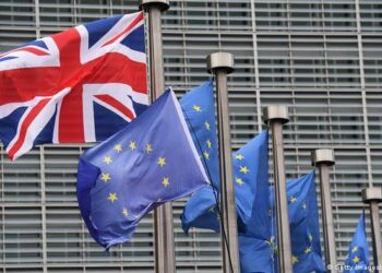 استقالة الوزير الأول فى أيرلندا الشمالية وسط توتر حول ترتيبات البريكست