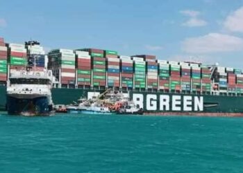 موانئ البحر الأحمر تعلن استمرار حركة السفن والملاحة رغم سوء الأحوال الجوية