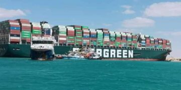 موانئ البحر الأحمر تعلن استمرار حركة السفن والملاحة رغم سوء الأحوال الجوية