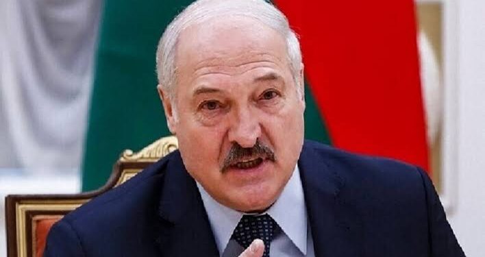 رئيس بيلاروسيا: على أوكرانيا القبول بالمفاوضات حتى تحتفظ بكيانها كدولة