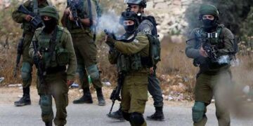 إصابة 3 فلسطينيين في اشتباكات مع الاحتلال الإسرائيلي