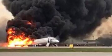 مصرع 4 أشخاص إثر تحطم طائرة سياحية في أيسلندا