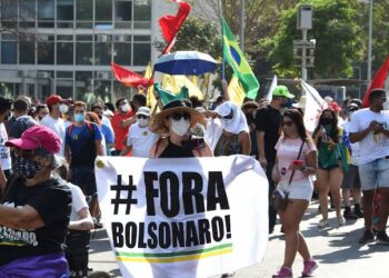 ألاف المتظاهرين يحتشدون بالبرازيل احتجاجا على العنصرية ضد لاجيء كونغولي