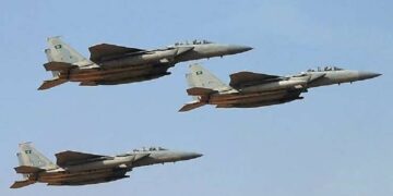 مقتل 8 قيادات حوثية إثر استهداف مقاتلات التحالف العربي لمواقعهم في اليمن