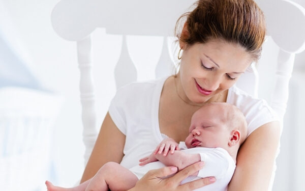 رعاية ما بعد الحمل: أسباب زيارة أخصائي العلاج الطبيعي بعد الولادة