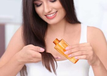 أنواع زيوت الشعر.. استخدميها لنمو صحي ولامع