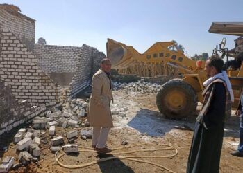 بدء تنفيذ المرحلة الثانية من الموجة 19 لإزالة التعديات بالمنيا