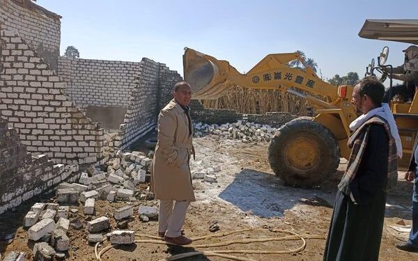 بدء تنفيذ المرحلة الثانية من الموجة 19 لإزالة التعديات بالمنيا