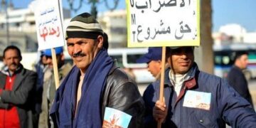 منح العمال حق الإضراب السلمي المشروط في قانون العمل الجديد (تفاصيل)