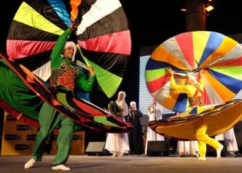 متحف الطفل عروض لفرقة التنورة التراثية