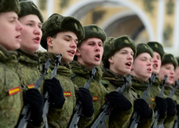 قتلى ومصابين فى قصف روسى على مدينة “تشيرنيهيف” الأوكرانية