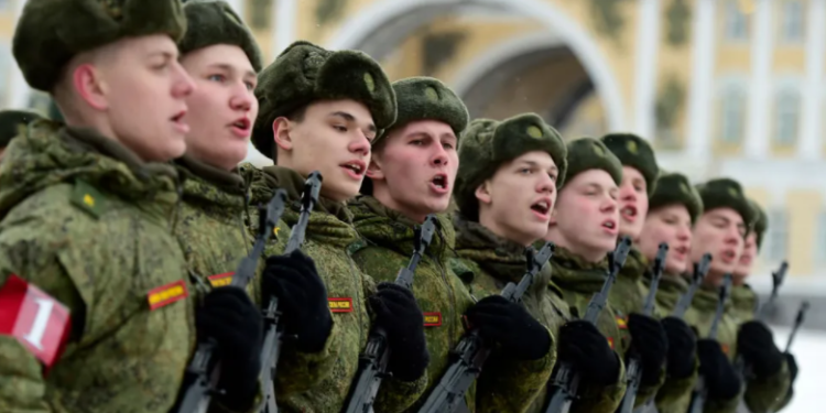 قتلى ومصابين فى قصف روسى على مدينة “تشيرنيهيف” الأوكرانية