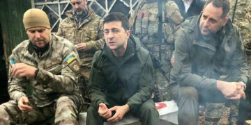 الحرب في أوكرانيا.. صافرات الإنذار تدوي في كييف بعد محاصرة المدن وتدمير منشآت عسكرية