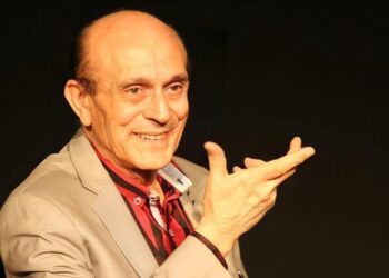 محمد صبحي يحتفل بوصول متابعيه لمليون على الفيسبوك