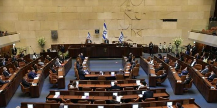 حكومة إسرائيل تقر قانون “منع لم شمل العائلات الفلسطينية”