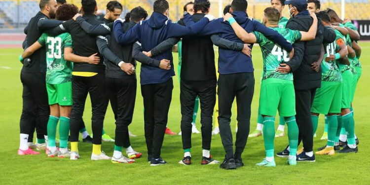 المصري يهزم مازيمبي الكونغولي بهدفين نظيفين في كأس الكونفدرالية