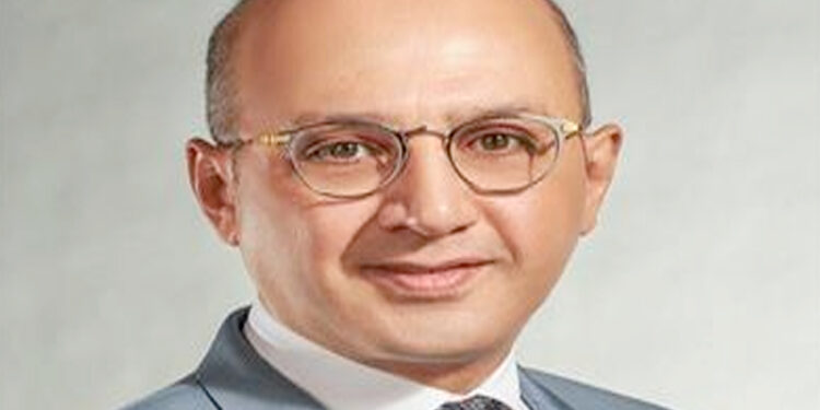 أزمات الصرف الصحى مستمرة.. برلماني يطالب محافظ الجيزة بحل مشاكل أبو رواش