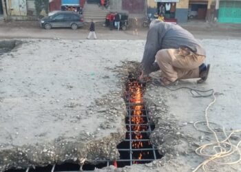 محافظة الجيزة تزيل منشأت مخالفة ببعض المراكز.. تعرف عليها