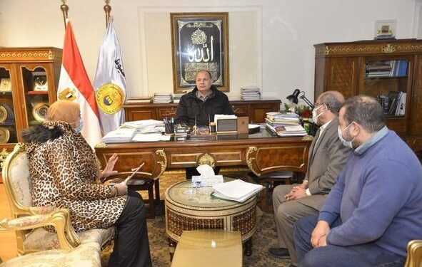 محافظ أسيوط يتابع أعمال التطوير والتجهيز لافتتاح مكتبة مصر العامة