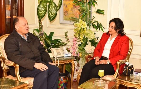 محافظ أسيوط يلتقي نائب وزير السياحة لمناقشة أعمال تطوير مسار رحلة العائلة المقدسة