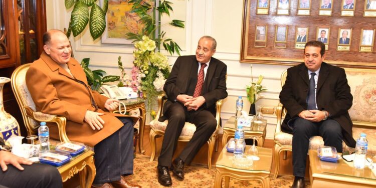 محافظ أسيوط يستقبل وزير التموين لإفتتاح عدد من المشروعات التموينية