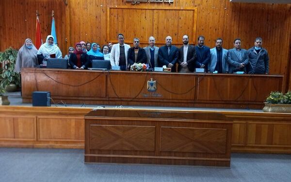 ندوة تعريفية بجائزة مصر للتميز الحكومي 2022 بأسيوط