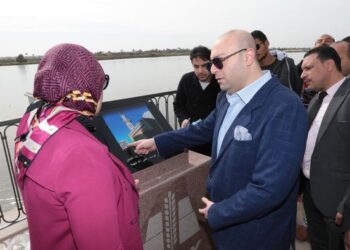 محافظ بني سويف يتفقد كورنيش النيل السُفلي قبل تشغيله تجريببا