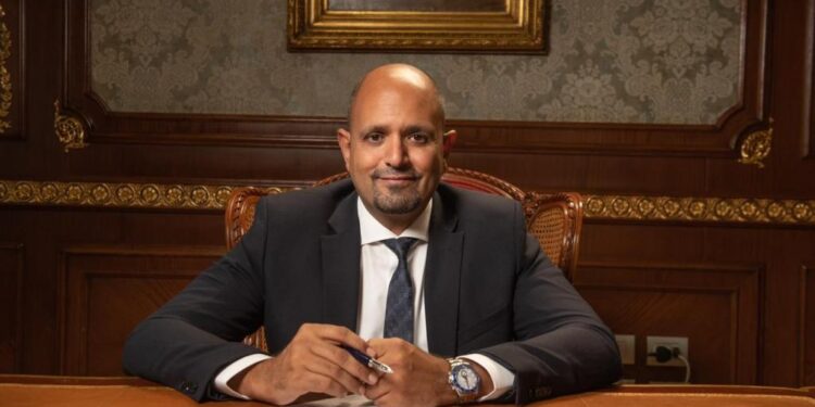 حسام صالح عوض الله، رئيس لجنة الطاقة مصر