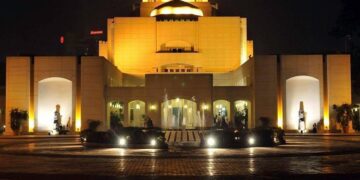 بعد توقفه لسنوات طويلة .. عودة نشاط نادي السينما دار الأوبرا