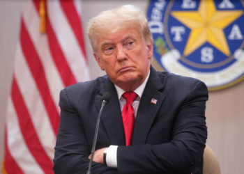 مزقها ترامب.. استعادة وثائق هامة تخص اقتحام الكونجرس