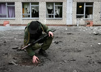 روسيا تسلم فرنسا أدلة على جرائم ضد الإنسانية ارتكبتها كييف فى دونباس