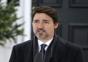 رئيس وزراء كندا: احتجاجات سائقى الشاحنات أصبحت غير قانونية