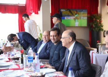 سفير مصر في المغرب والقنصل العام يزوران بعثة الزمالك