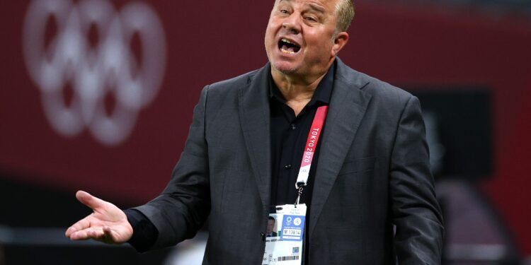 بعد توجيه الشكر له.. أرقام وإنجازات شوقي غريب